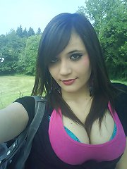 single horny woman in Taylor looking for a sex partner